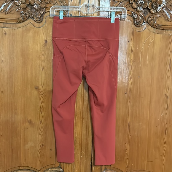 Women’s Lululemon Fast and Free High Rise Crop 19” - Picture 3 of 8